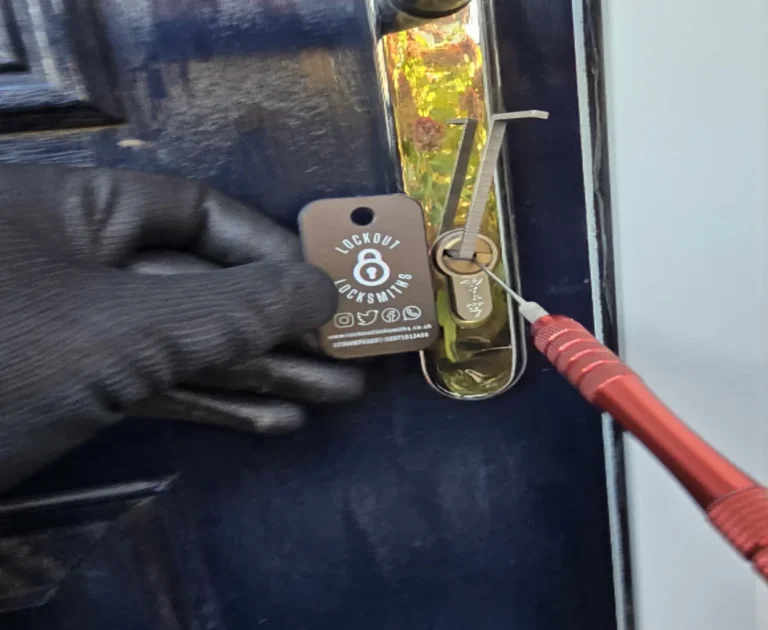 Lockout Locksmiths Commercial Locksmiths
